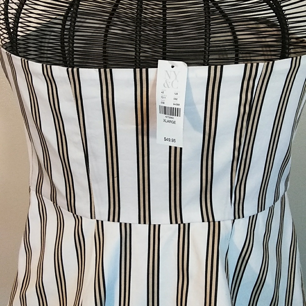 NYC OPEN SHOULDER BLOUSE - Picture 4 of 9